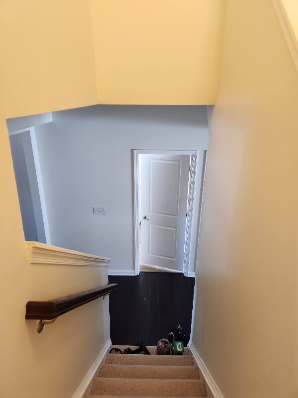 Building Photo - 2041 Leeds Ln