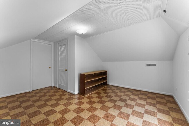 Building Photo - 10720 Norman Ave