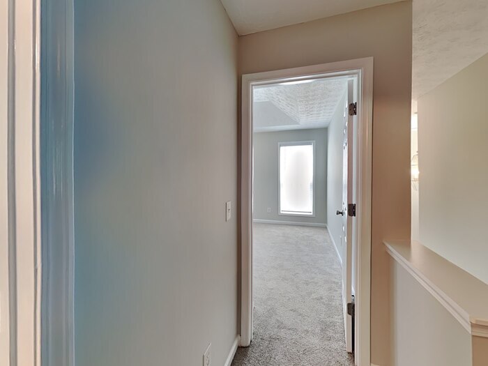 Building Photo - 5731 Bridgeport Ct