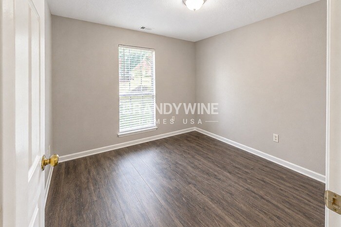 Building Photo - 5597 Blackburg Dr