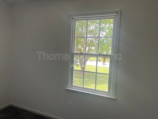 Building Photo - 200 Barnhill Ave