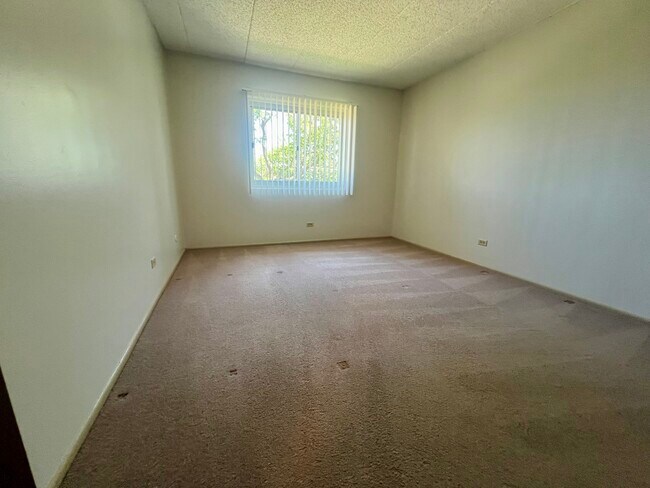 Building Photo - 3220 Sanders Rd