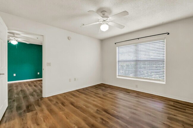 Building Photo - 4276 Calinda Ln