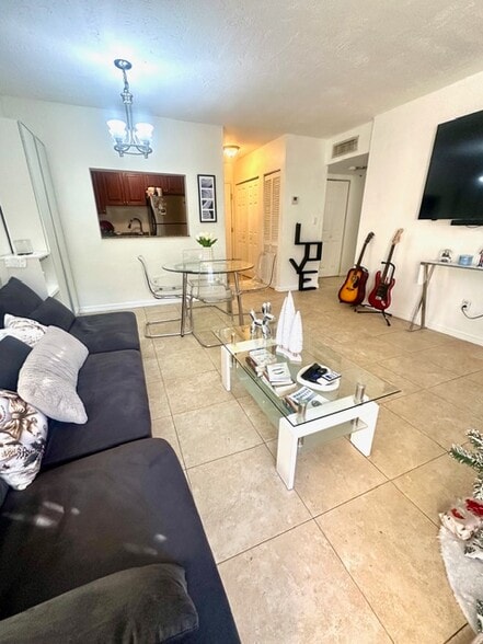 Building Photo - 14500 SW 88th Ave