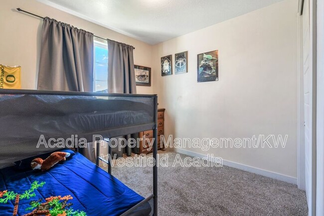 Building Photo - 1460 Lowe Peak Dr