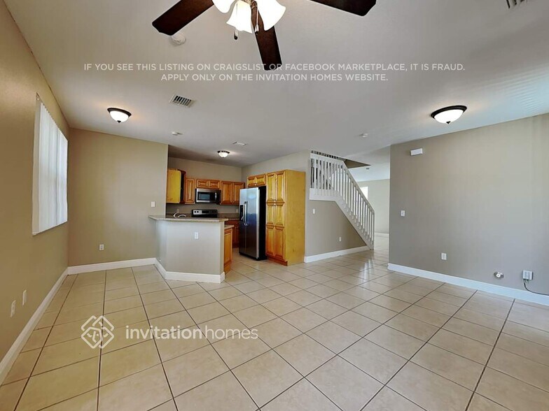 Building Photo - 3830 SW 69th Ave