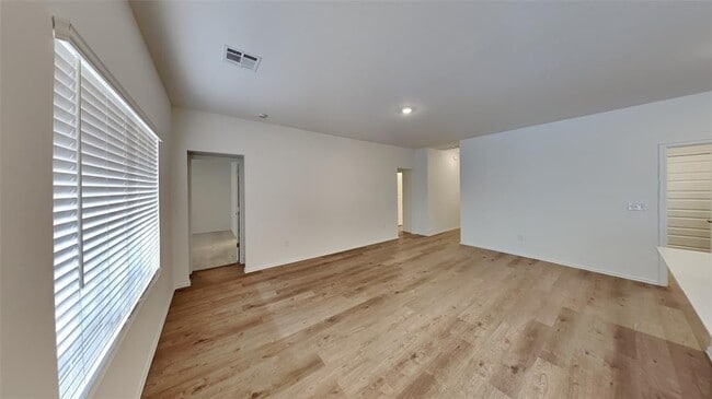 Building Photo - 16208 Harvester Dr