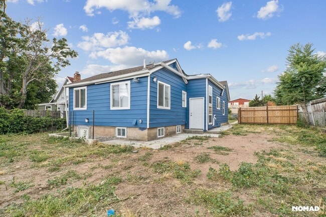 Building Photo - 4672 Leaf Ct