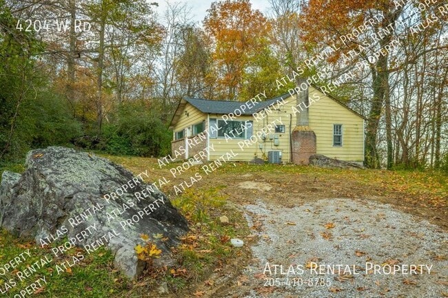 Building Photo - 4204 W Rd
