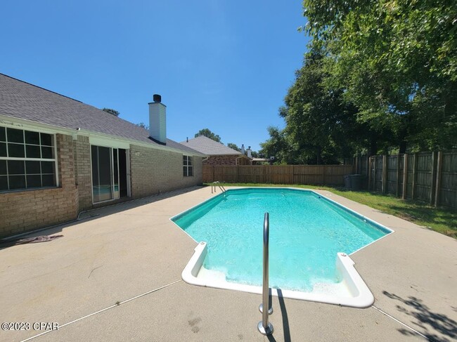 Building Photo - 6967 Raburn Rd