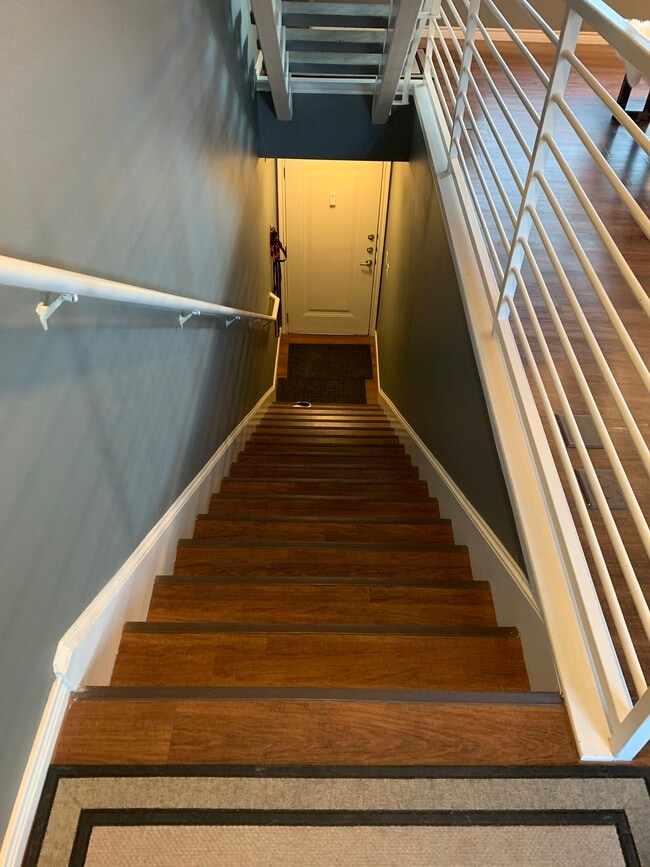 Entry - 2606 Wilson St