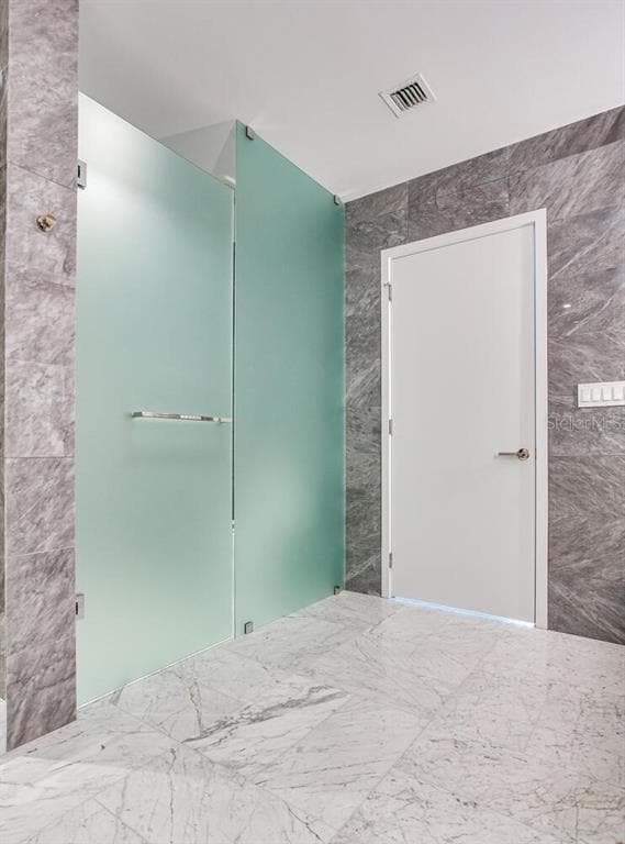 Building Photo - 2912 W Santiago St