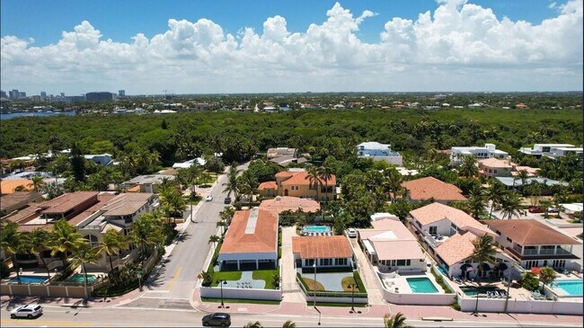 Building Photo - 1501 N Fort Lauderdale Beach Blvd