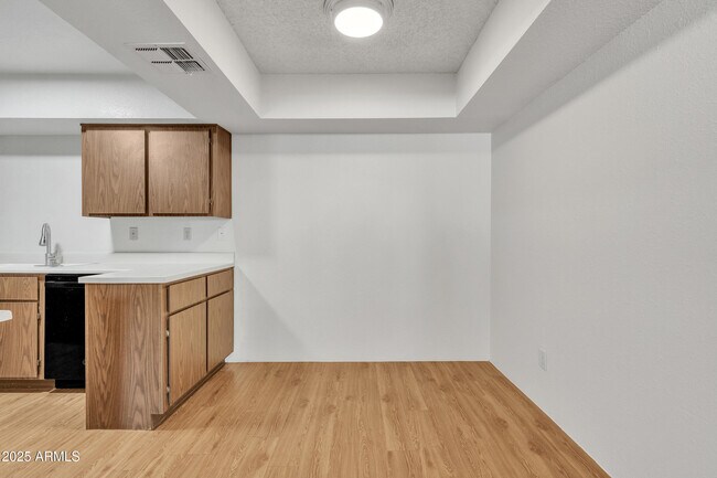 Building Photo - 4444 E Paradise Village Pkwy N