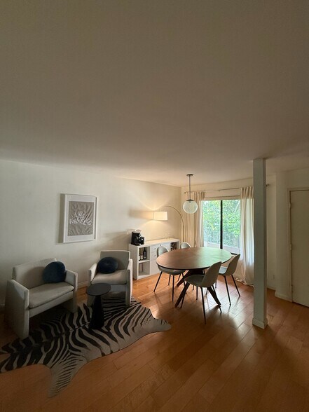 Building Photo - 4141 Via Marisol