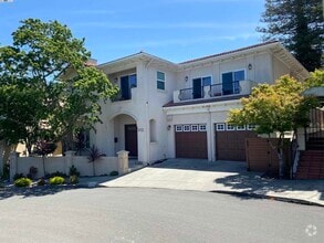 Building Photo - 5712 Buena Vista Ave