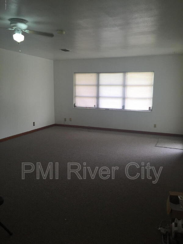 Building Photo - 7473 Greenway Dr