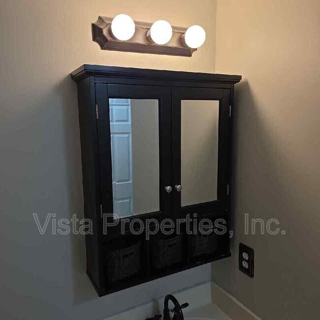 Building Photo - 737 N Hite Ave