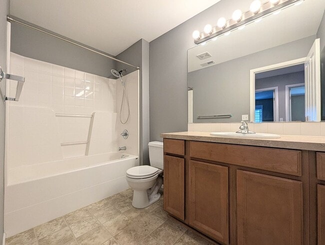 Building Photo - 4Bd/2.5Ba Lake Stevens House