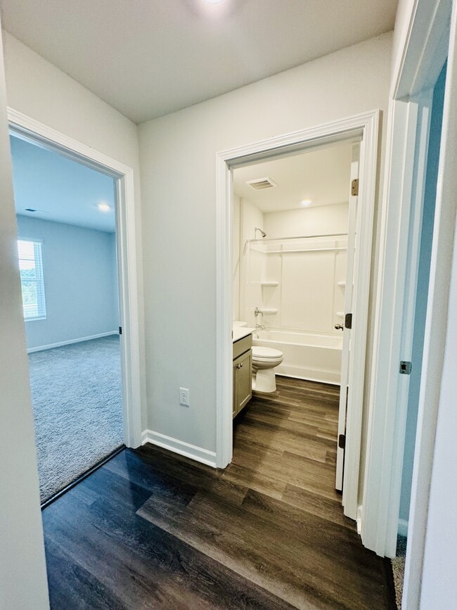 Building Photo - 809 Rivas Ct