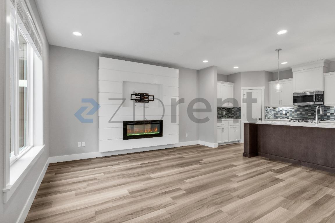 Building Photo - 12028 NE 108th St