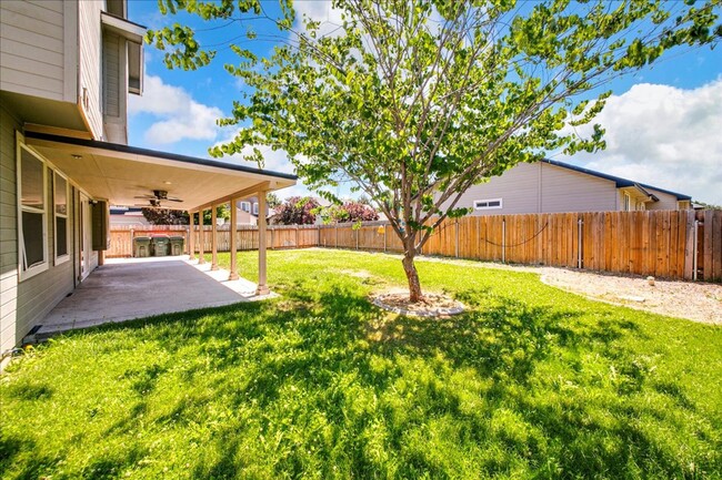 Building Photo - NW Meridian Home Close to Settler's Park