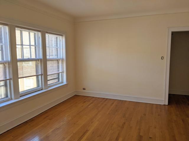 Building Photo - 1 bedroom in Evanston IL 60202