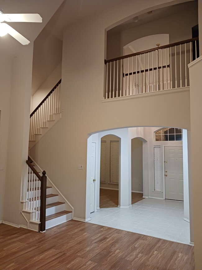 Staircase to 2nd floor - 18748 Tall Oak Dr