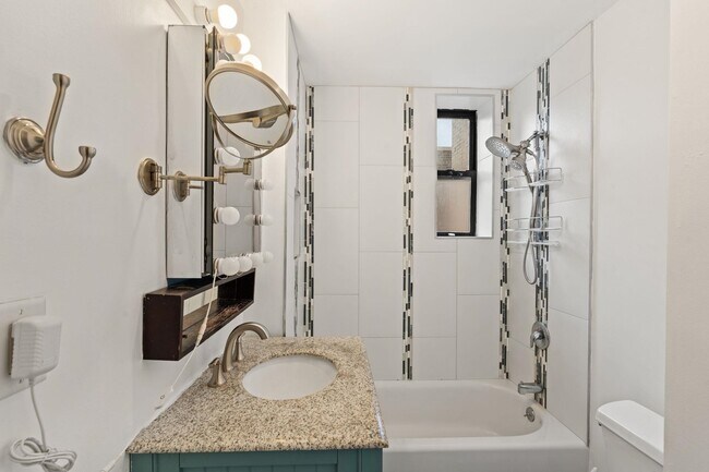 Building Photo - 50 Glenwood Ave