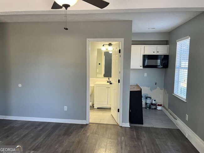 Building Photo - 30 Candlewood Ct