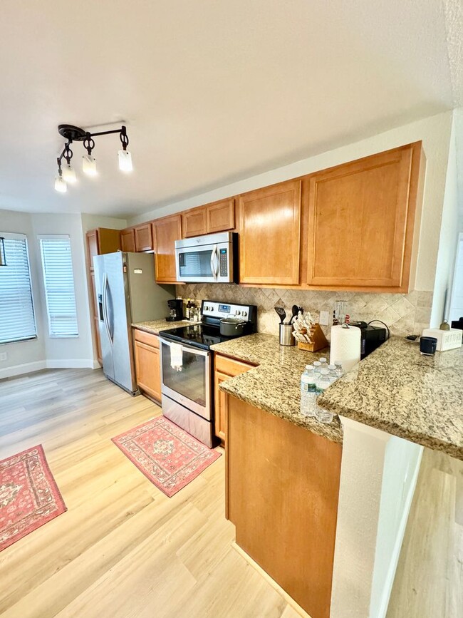 Building Photo - Dr. Phillips 3 Bed 2 Bath For Rent at soug...