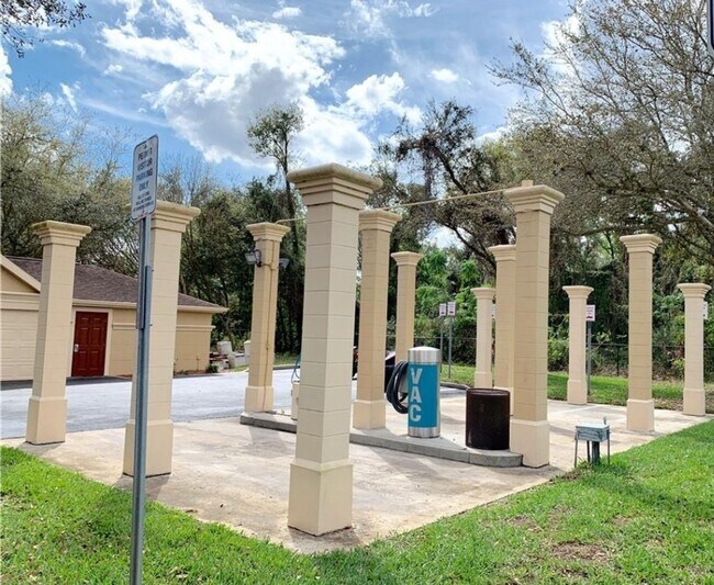 Building Photo - Crescent Place at Lake Lotus