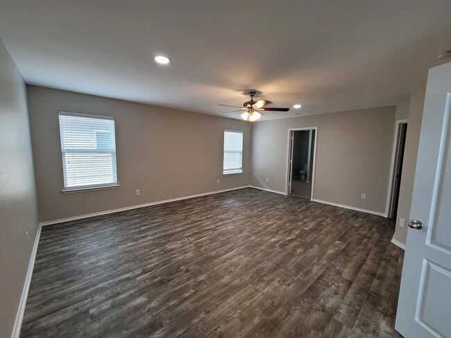 Building Photo - 5-Bed Home with Two Primary Suites & Game Room in Northwest ISD