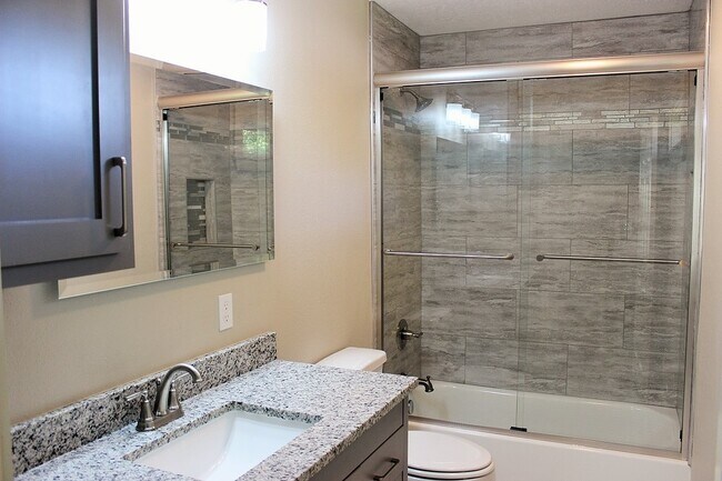 Building Photo - 1601 Faulkner St