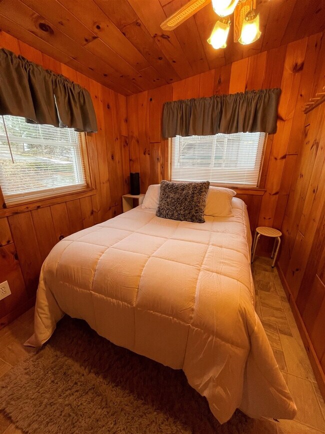 Building Photo - 46 Wards Cove Rd