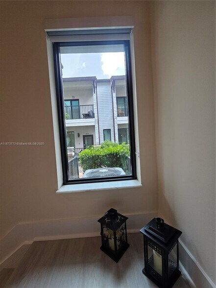 Building Photo - 4760 NW 83rd Pky