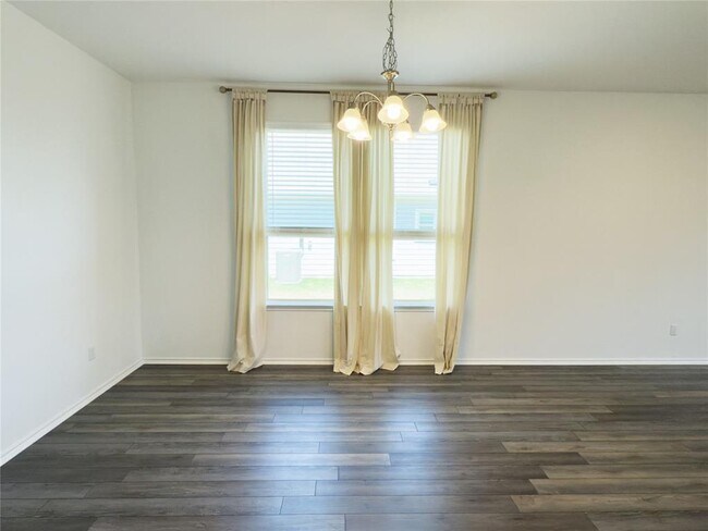 Building Photo - 128 Fiery Skipper Ln