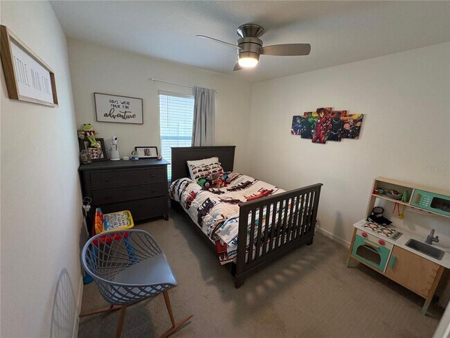 Building Photo - 433 Summer Grv Ln