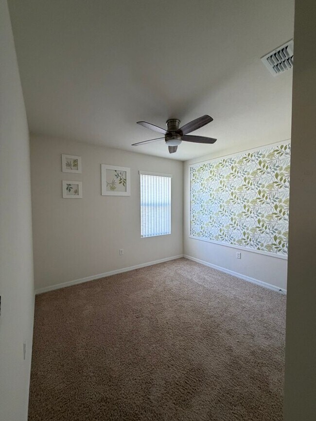 Building Photo - 801 Baylor Dr