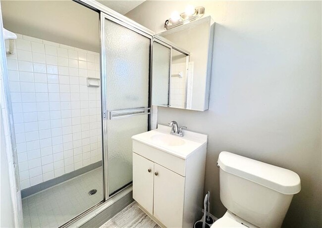 Building Photo - 399 Wayward Wind Dr SW