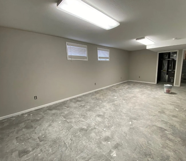 Building Photo - Comfort & Convenience in West Greeley