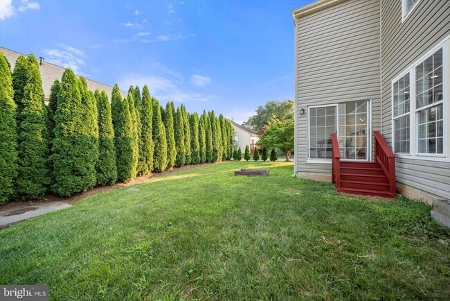 Building Photo - 12399 Brown Fox Way