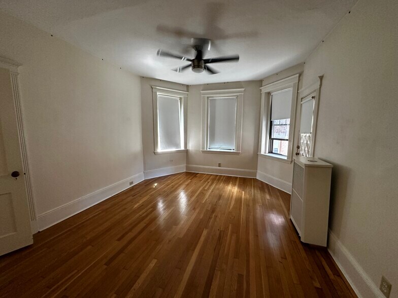 Building Photo - 75 Longwood Ave