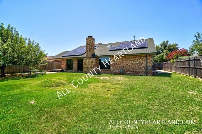 Building Photo - 10408 Casa Linda