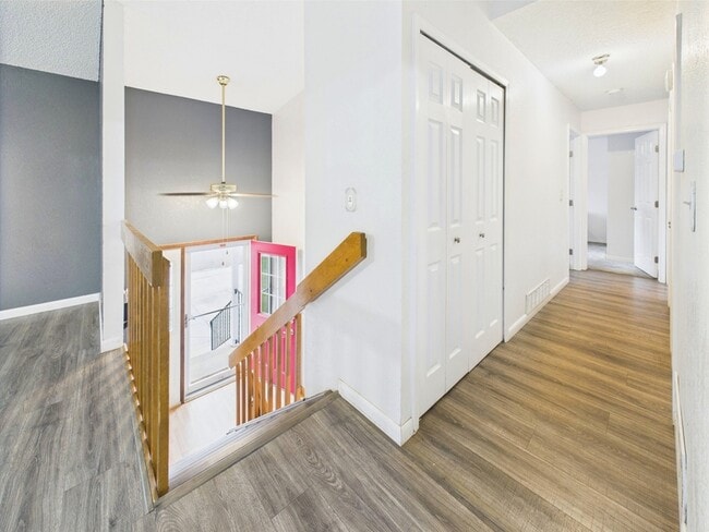 Building Photo - 1018 Rancher Dr