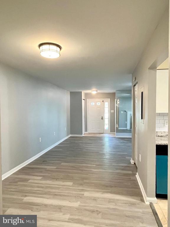 Building Photo - 7572 Belle Grae Dr