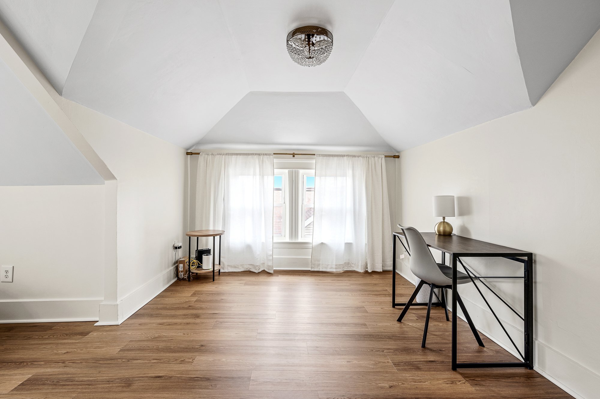 Building Photo - 9 Ivanhoe Rd