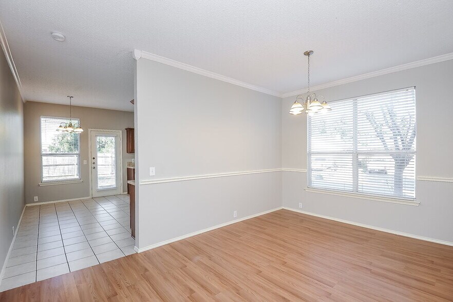 Building Photo - 8300 Orleans Ln