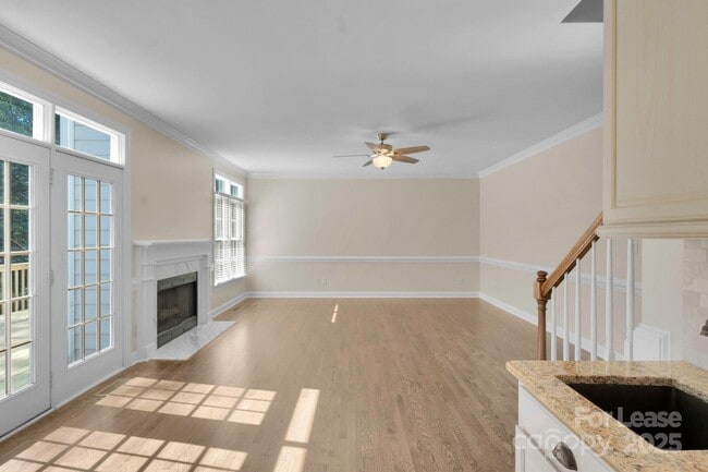 Building Photo - 1202 Coachman Dr
