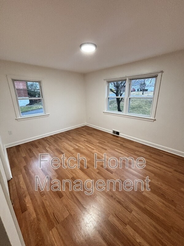 Building Photo - 1766 Linwood Ave